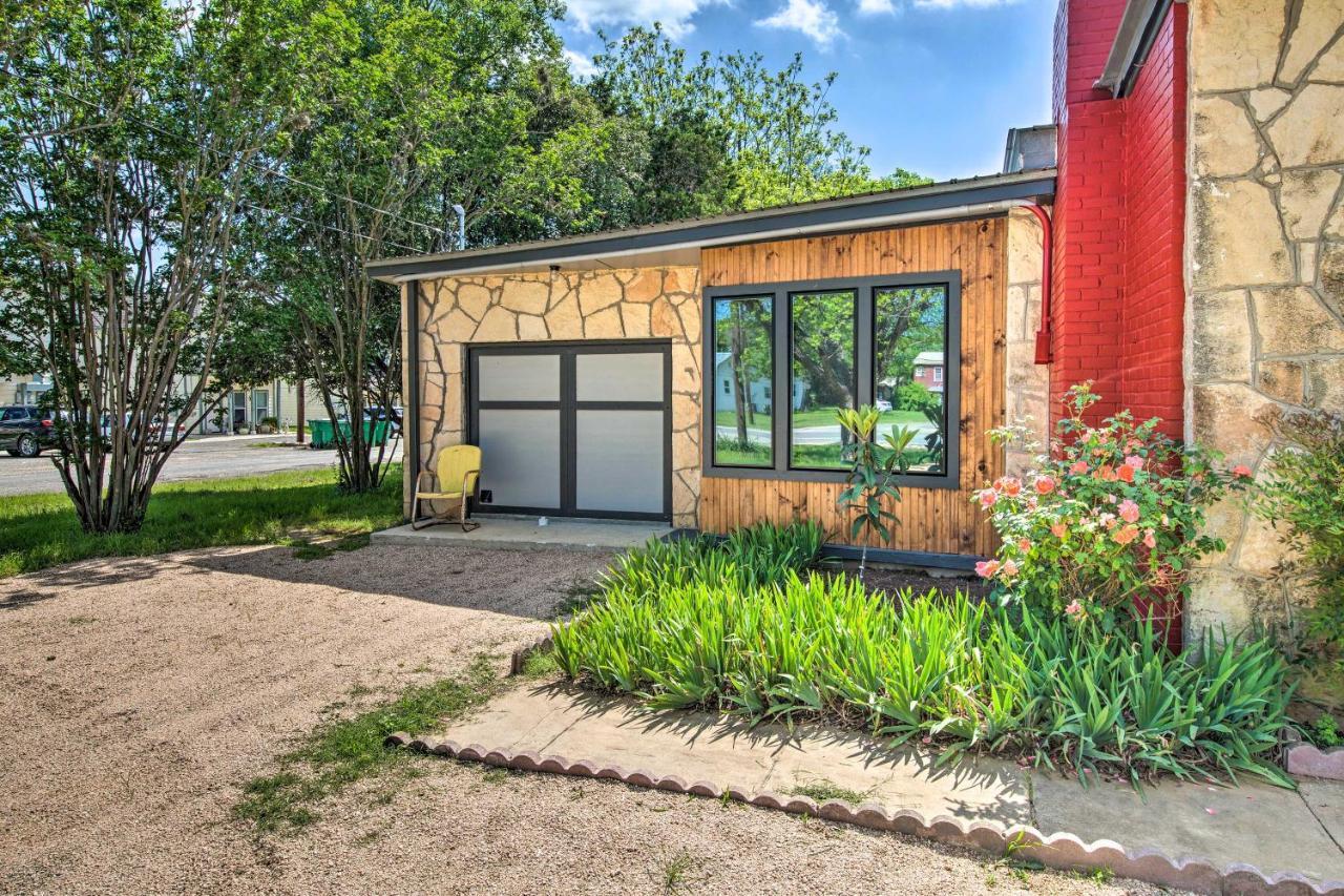 Retro Updated Blanco Abode - Steps To Main Street! Extérieur photo